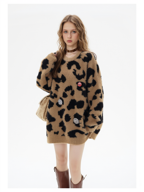 Leopard Metal Badge Loose All-match Crew Neck Sweater