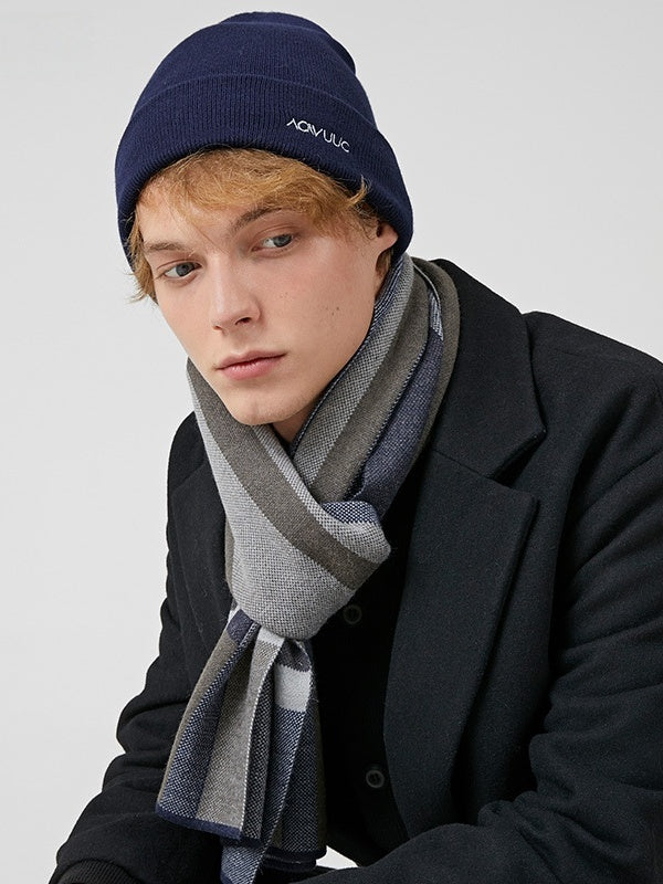 Écharpes à carreaux assorties