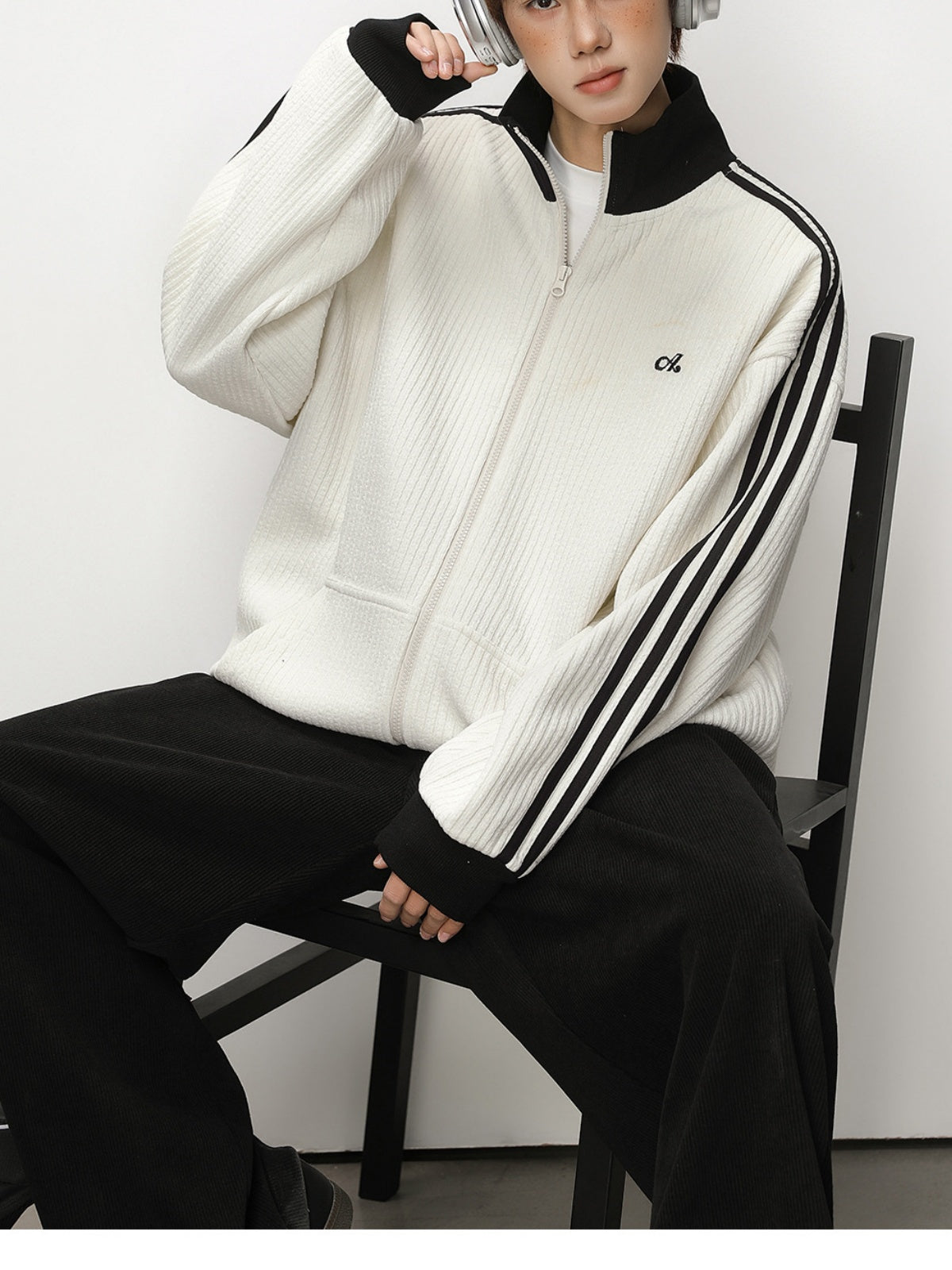 Color-blocked Vertical Stripe Loose-fit Cardigan Sweatshirt