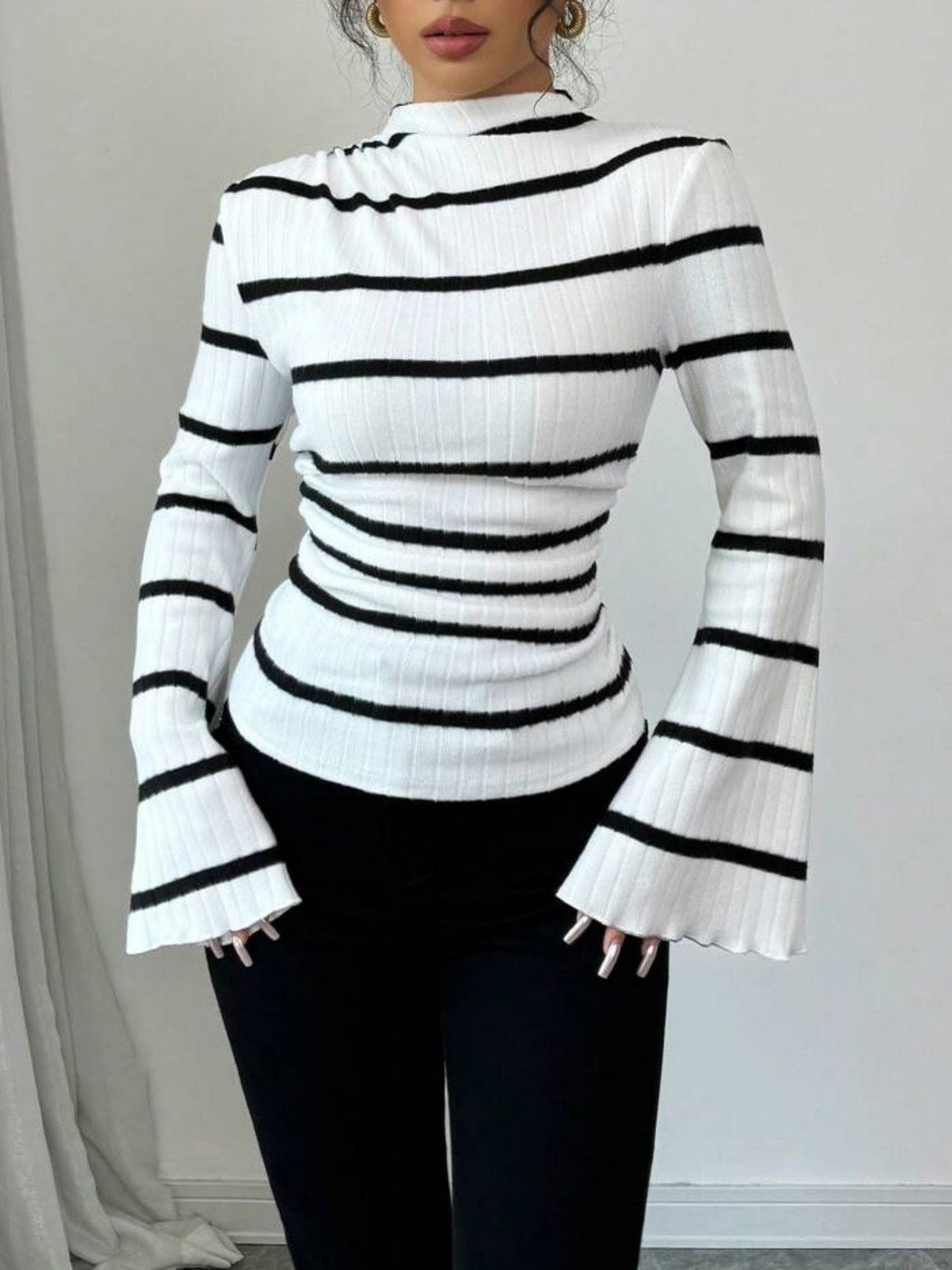 Short-sleeved, Stand-up Collar, Bell Sleeves, Irregular Black And White Striped Ribbed Knit T-shirt/sweater