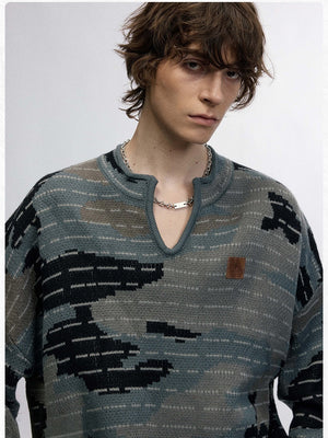 Computer Jacquard Small V-neck Camouflage Sweater