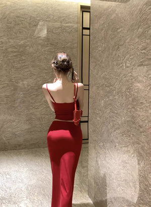 [Three-piece Set Including Bra Pads] Stunning Red Cardigan Camisole Skirt Set