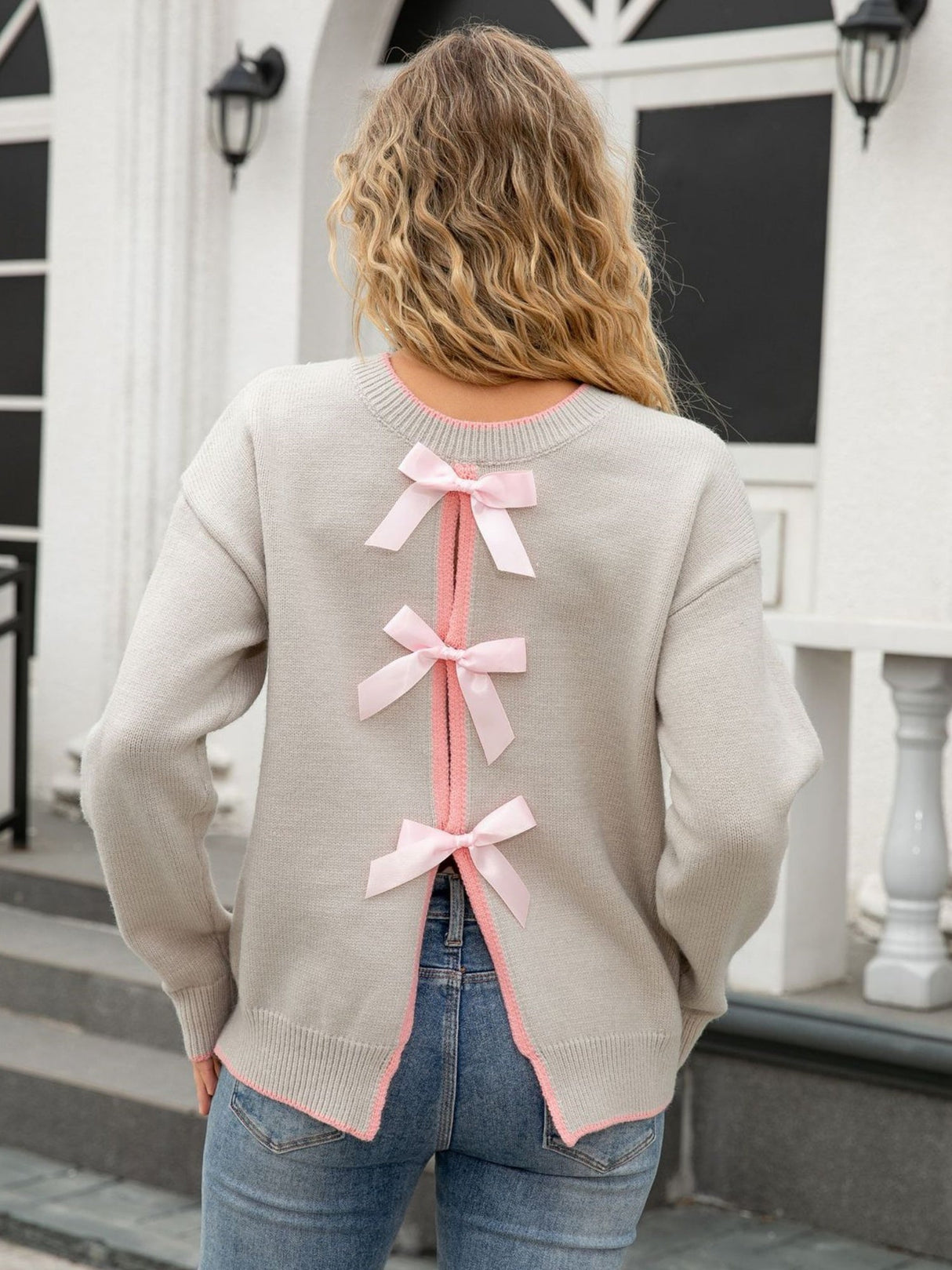 Strickpullover mit Schleife, rückenfrei, farblich abgesetzt, Valentinstag