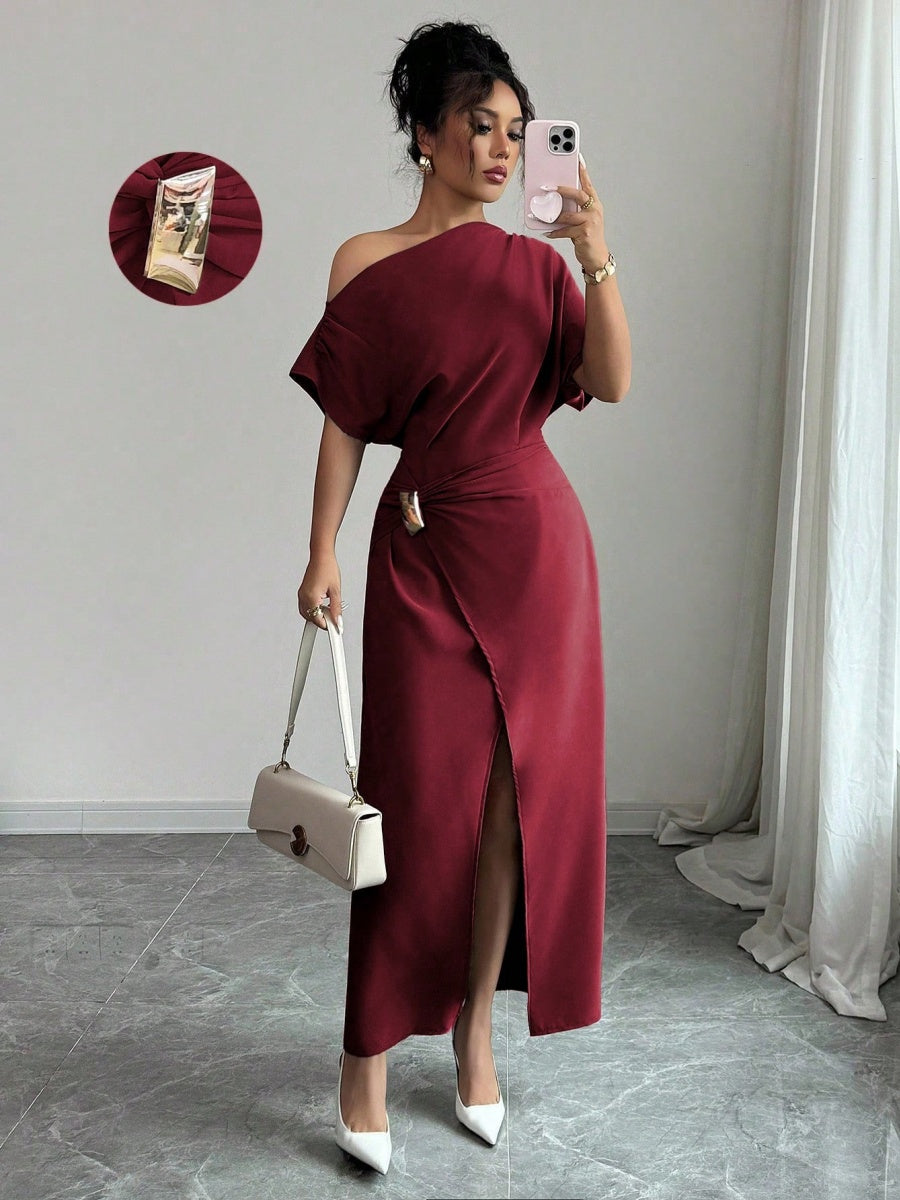 Off-shoulder Slit Commuting Maxi Dresses