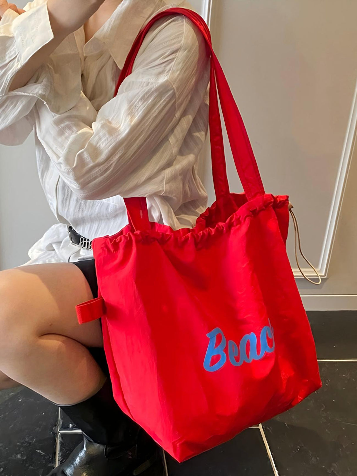 Letter Print Large Capacity Lightweight Drawstring Shoulder Bag