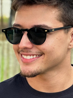 Lunettes de soleil rondes au style rétro minimaliste