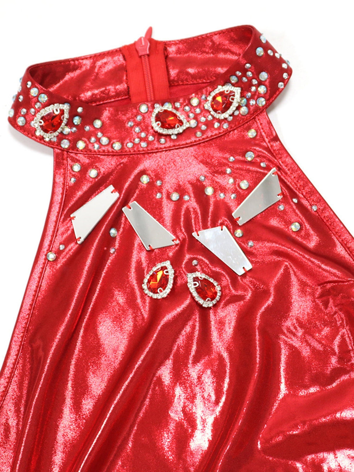 Robe de soirée brillante en velours sans manches à fente haute ornée de strass