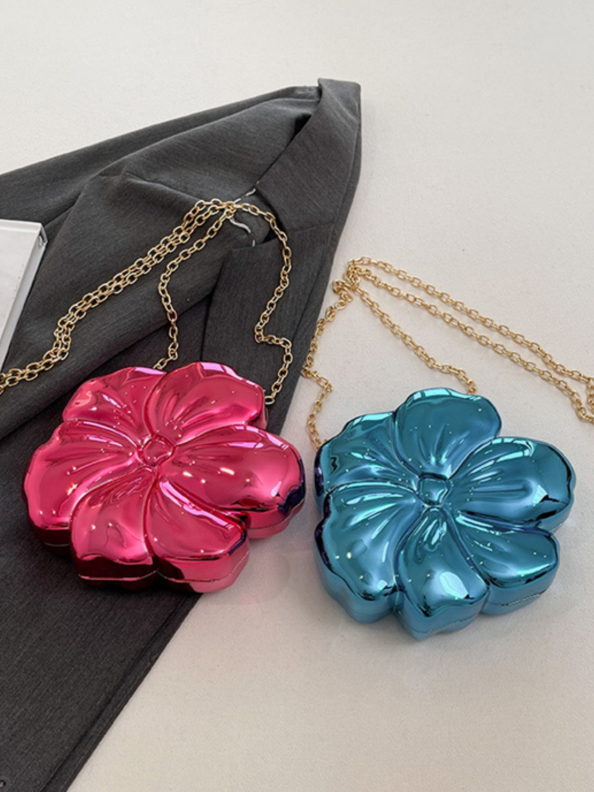 Personalized And Creative Acrylic Flower Evening Bag
