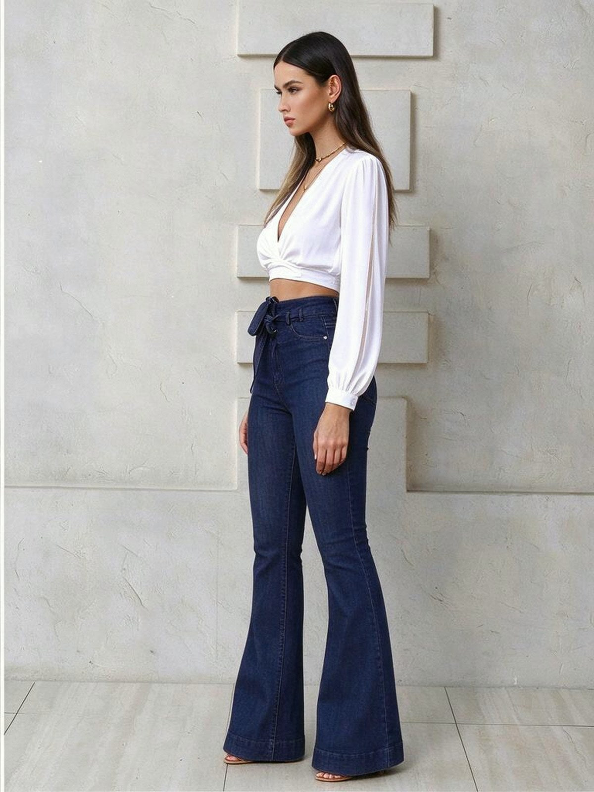 High-waisted, Hip-lifting, Drawstring Flared Jeans