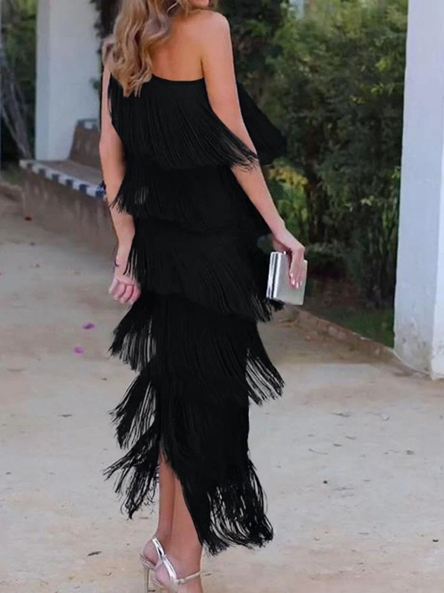 Robes maxi asymétriques à épaules tombantes et à franges