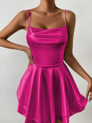 Camisoles, Mini- und kurze Kleider mit Swingkragen, rückenfrei, mit Kordelzug