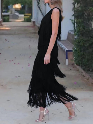 Robes maxi asymétriques à épaules tombantes et à franges