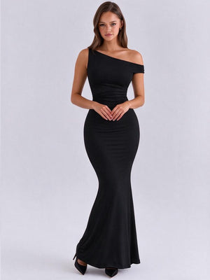 Sexy Long Sleeveless Dress With Off-shoulder Neckline And Pleated Waist