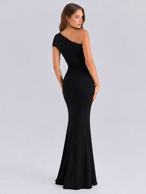Sexy Long Sleeveless Dress With Off-shoulder Neckline And Pleated Waist