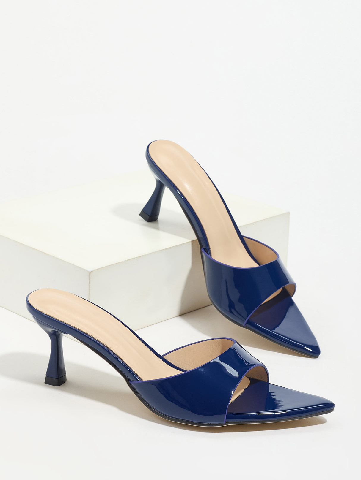 Elegant Pointed-toe High-heeled Sandals