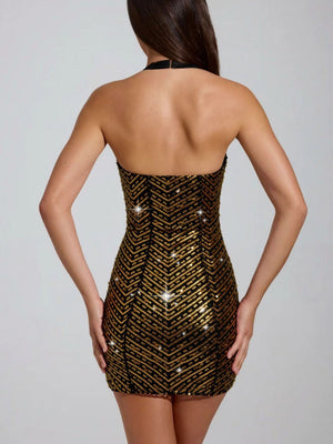 Robes courtes et mini à sequins dos nu, moulantes et flatteuses, idéales pour les soirées.