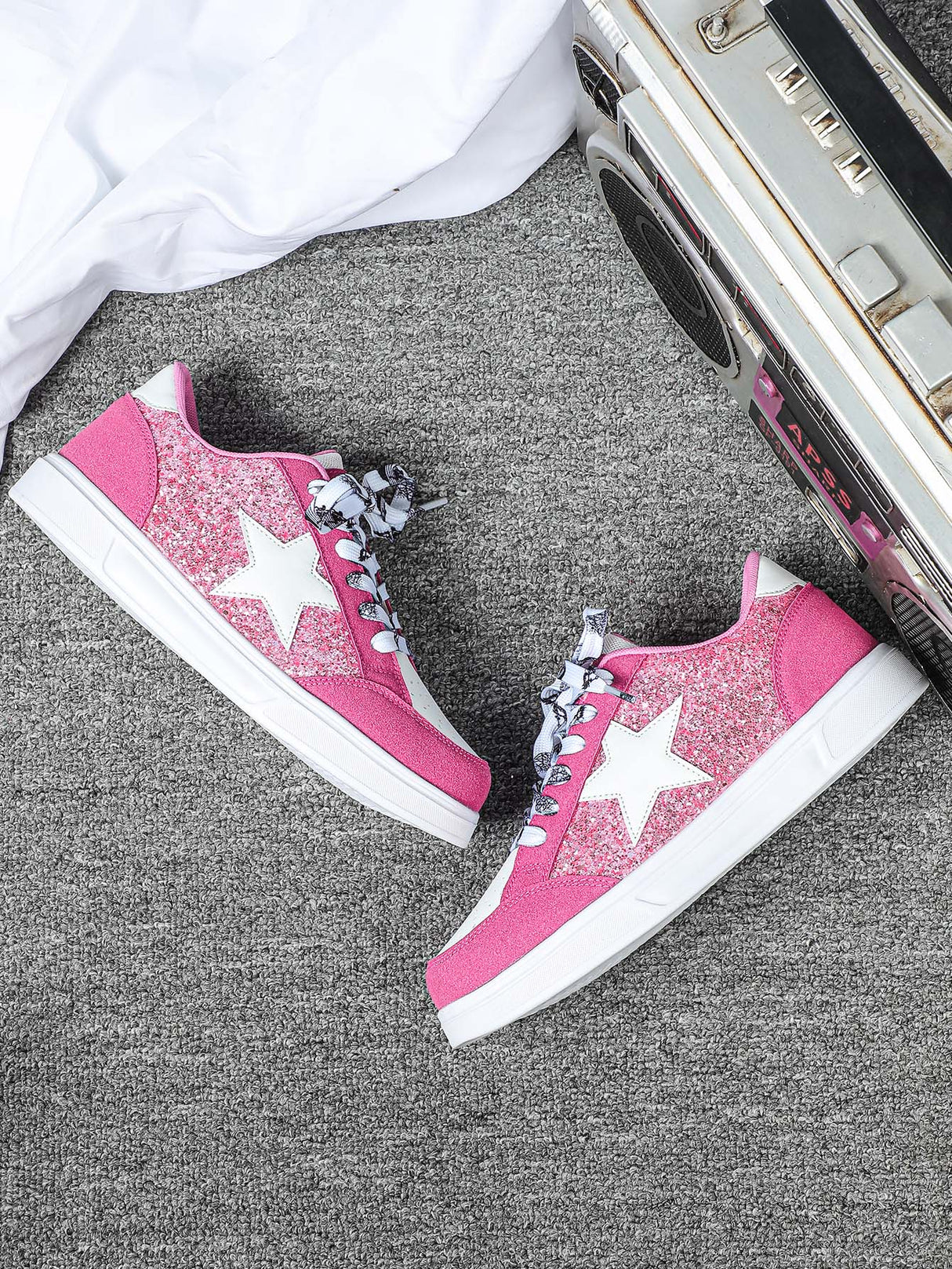 Women's Sneakers With Five-pointed Star Sequins