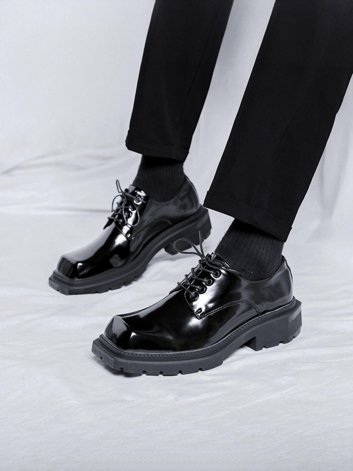 Trendy, Wide-toe, Platform, Lace-up Dress Shoes