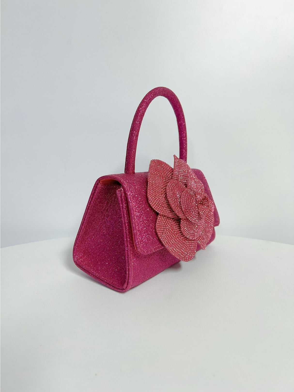 Liber Four Seasons ACC Flower Small Square Bun