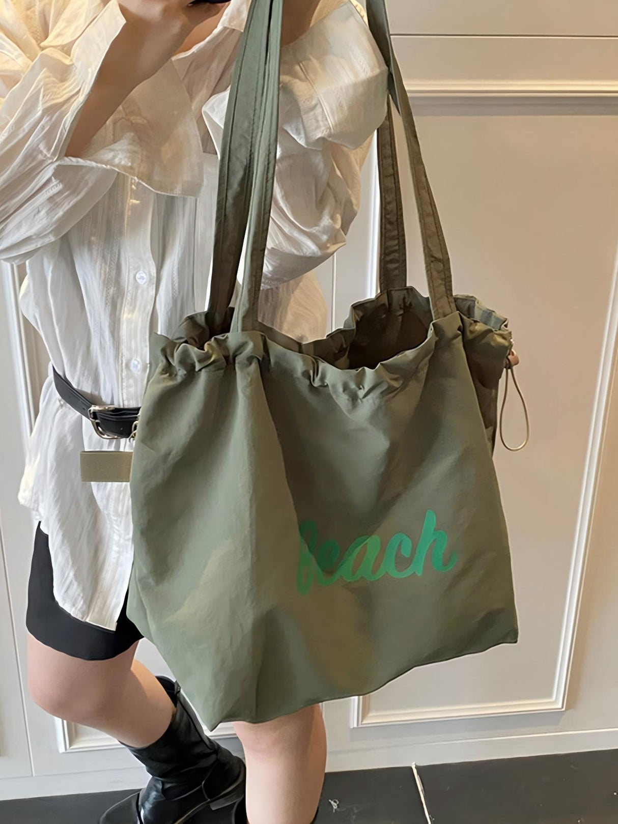 Letter Print Large Capacity Lightweight Drawstring Shoulder Bag