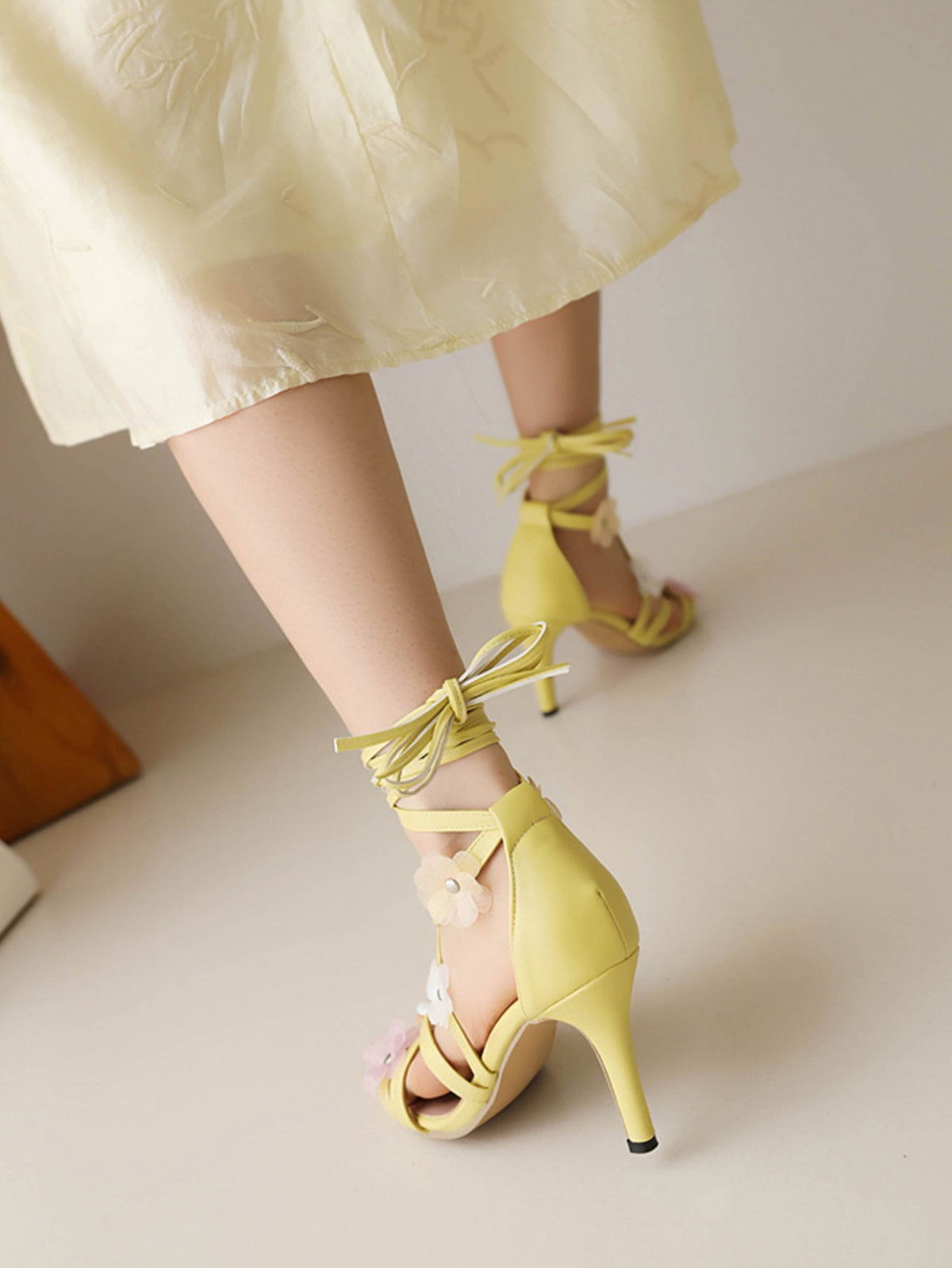 Color-blocked Floral Bohemian Style High-heeled Strappy Sandals
