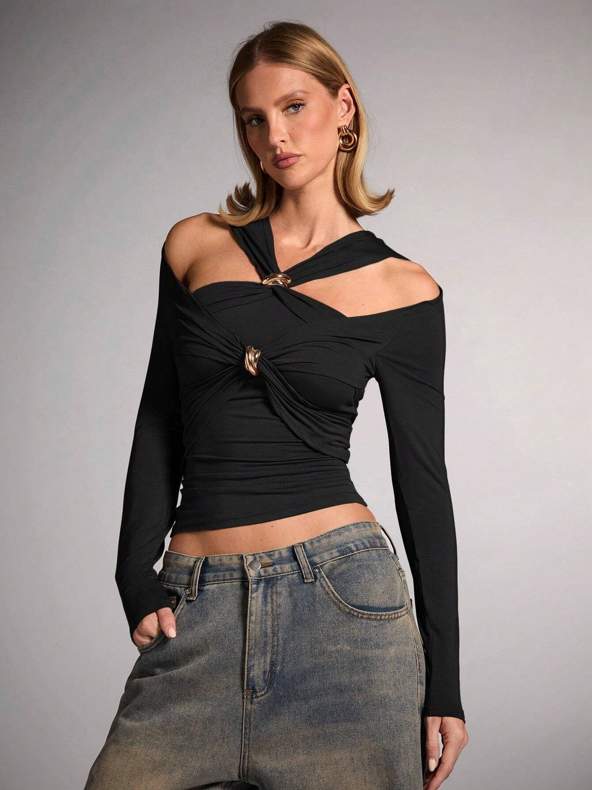 Off-shoulder Solid Color T-shirt