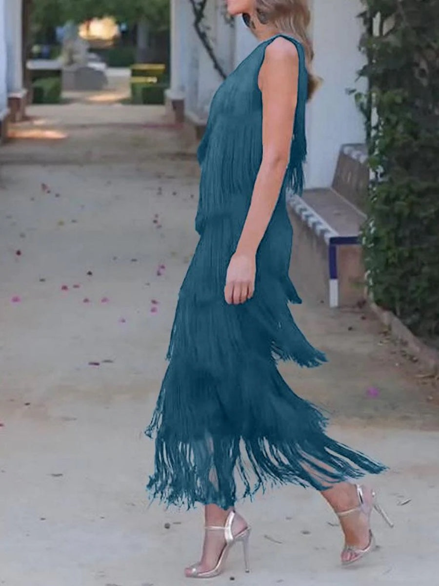 Robes maxi asymétriques à épaules tombantes et à franges