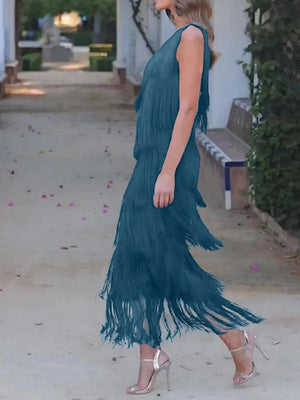 Robes maxi asymétriques à épaules tombantes et à franges