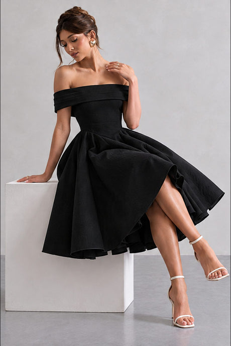 Backless And Off-shoulder Sexy Solid Color Long Dress