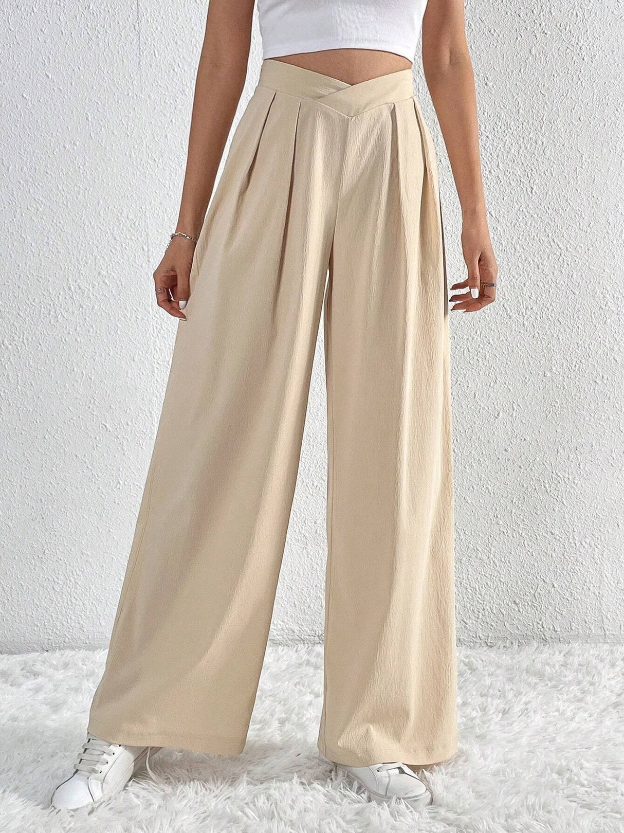Pleated Casual Wide-Leg Trousers