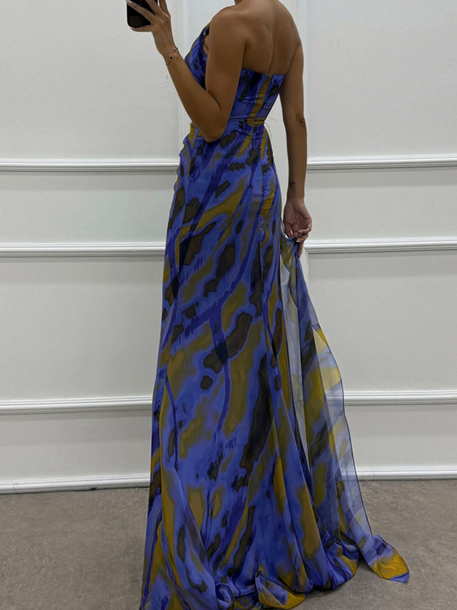 Sloping Shoulders Printed Reunion Maxi Dresses
