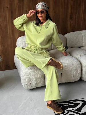 American Retro Color-blocked Striped Tracksuit For Women Two-piece Set: Collared Half-zip Sweatshirt And High-waisted Wide-leg Sweatpants