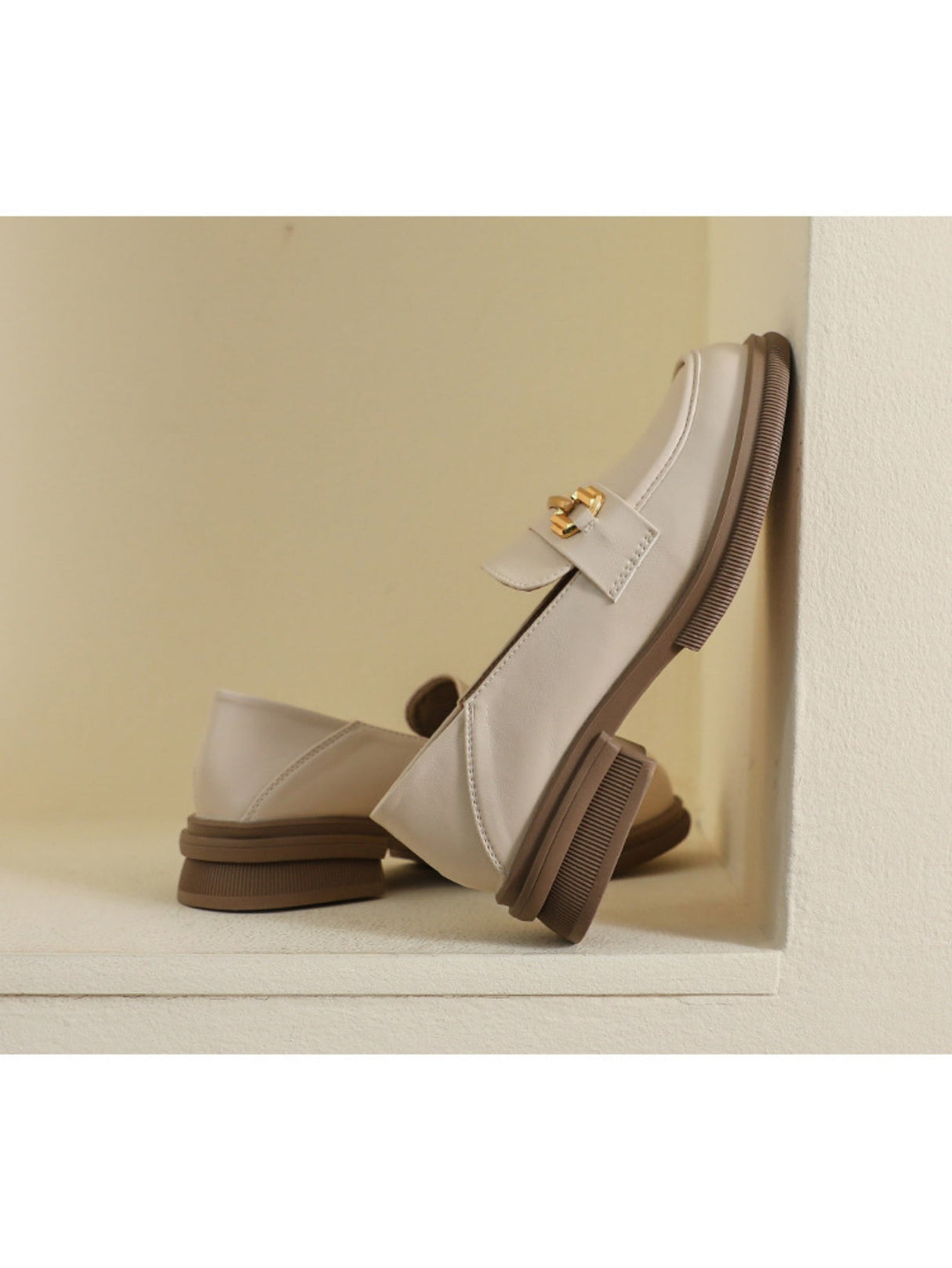 Liber Spring and Autumn Thick-soled Metal Buckle Women's Loafers