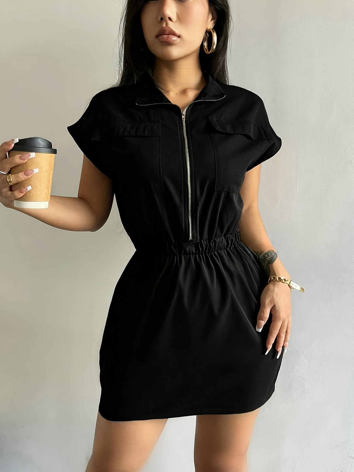 Workwear Style Shirt With A Fitted Waist And Slimming Short-sleeved Dress