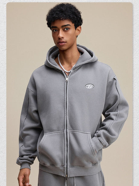 Kapuzenpullover mit gestickten, verstreuten Kanten und Fleecefutter