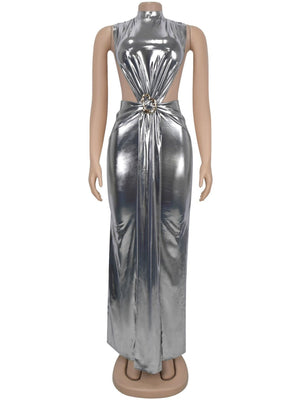 Abendkleid mit metallischem Glanz, hohem Kragen, Armband, ärmellos, mit Schlitz, Maxikleid