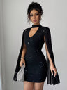Robes courtes et mini à paillettes en mousseline et cape ajourée au niveau de la poitrine