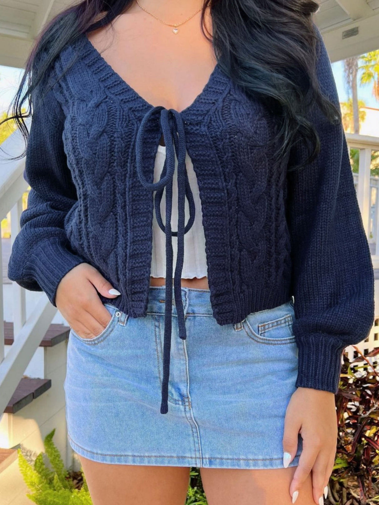 Gilets à col en V et manches lanternes