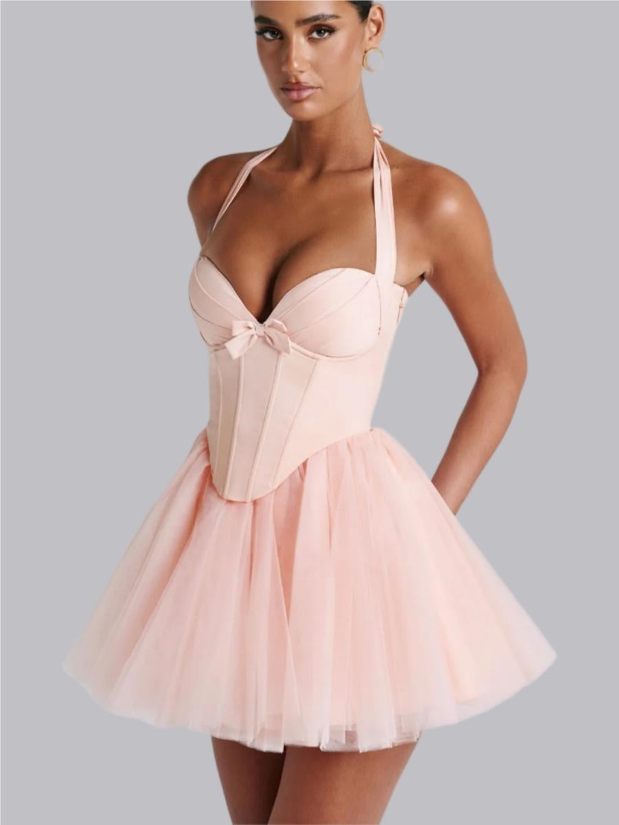 Robes courtes et mini à bretelles dos nu, tutu et nœud papillon