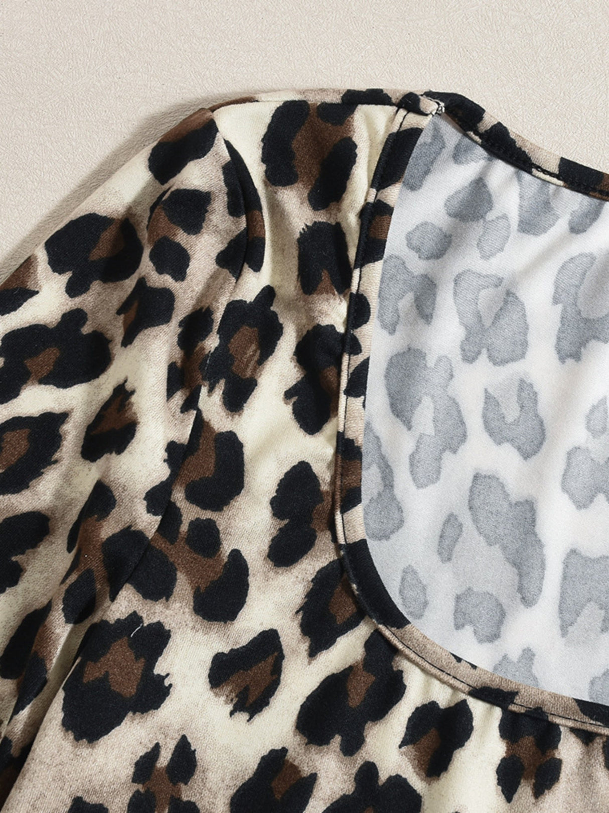 Liber Leopard Print Hip Wrap Square Collar Bell-bottoms Long-sleeved Bodysuit/pants