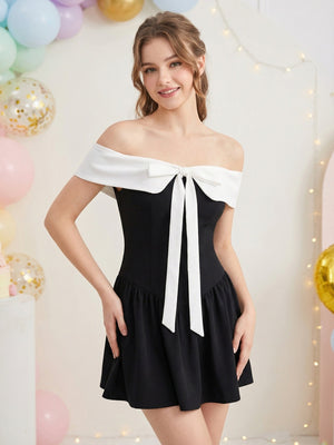 Schulterfreie Mini- und kurze Kleider mit Schleife in der Taille und kurzen Ärmeln