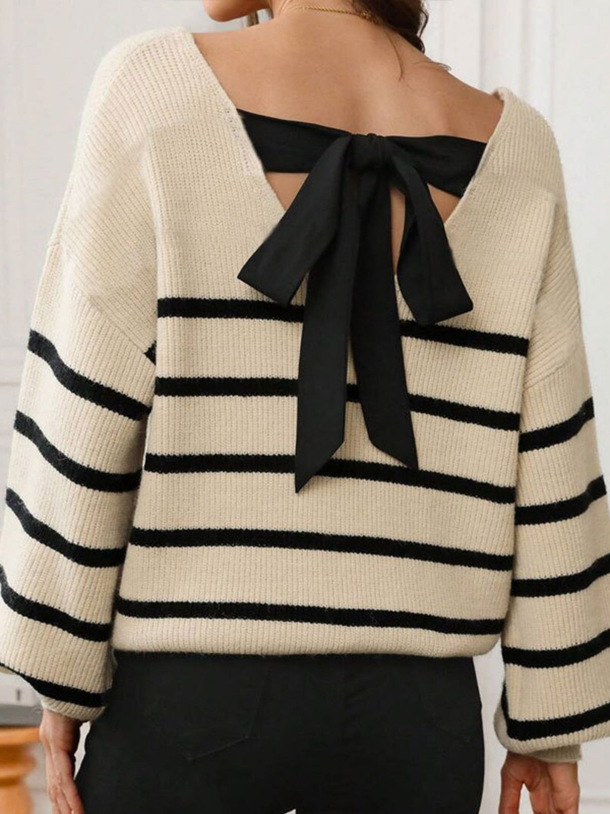 Nœud papillon à rayures assorti au pull tricoté