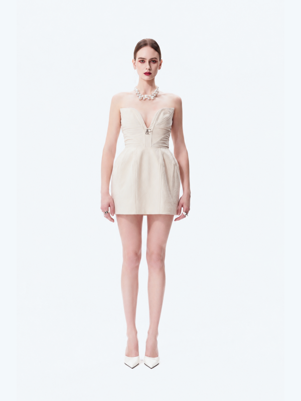 Court-style Belted Waist Top