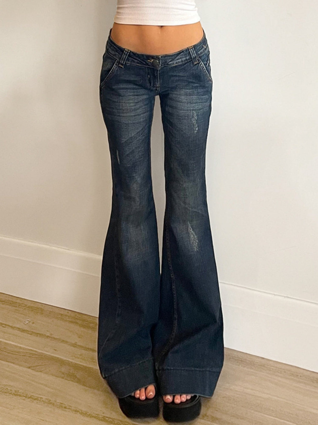 Low-rise Micro-flared Distressed Wash Buttons Jeans