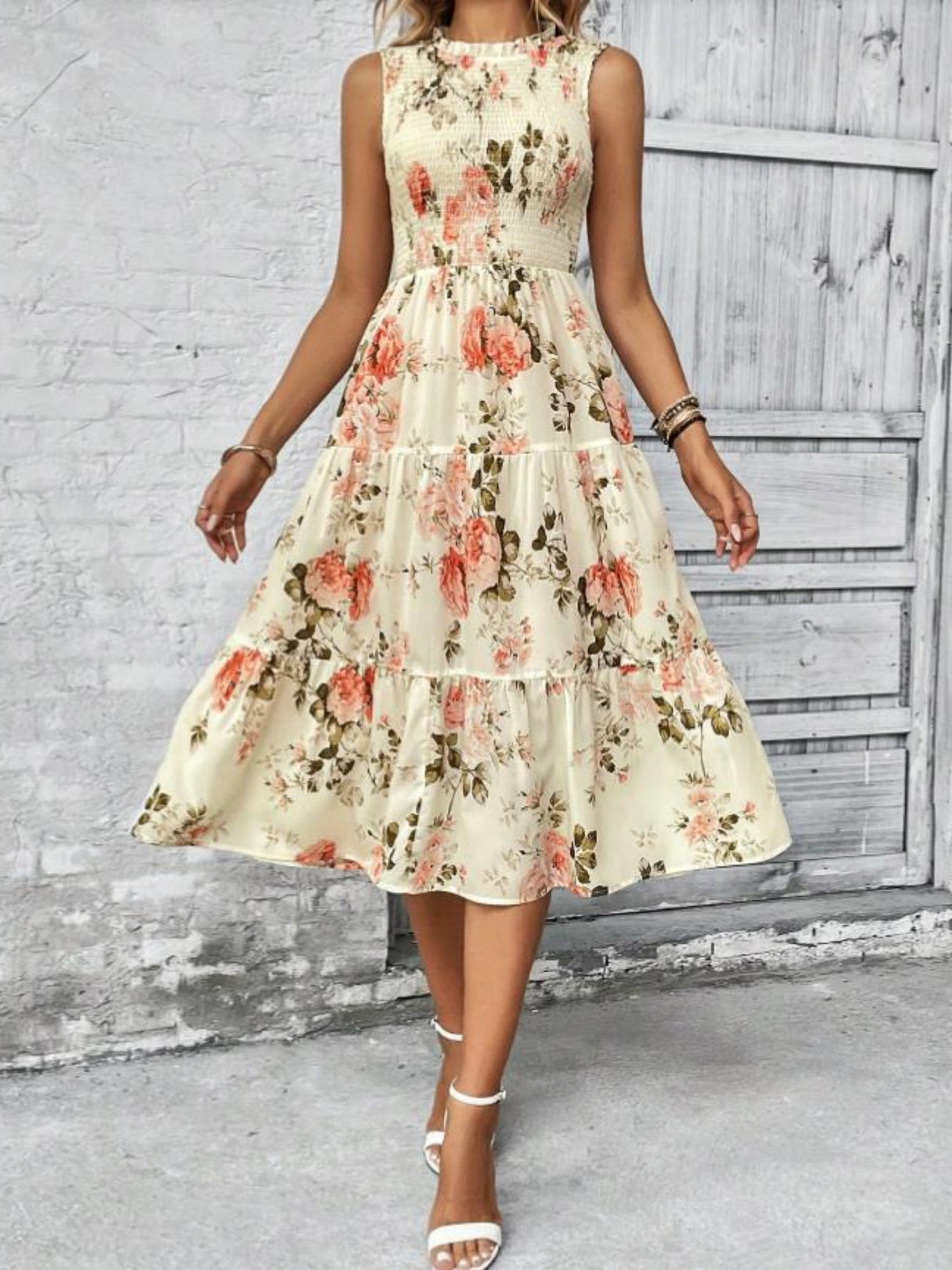 Floral Print Round Neck Sleeveless Maxi Dresses