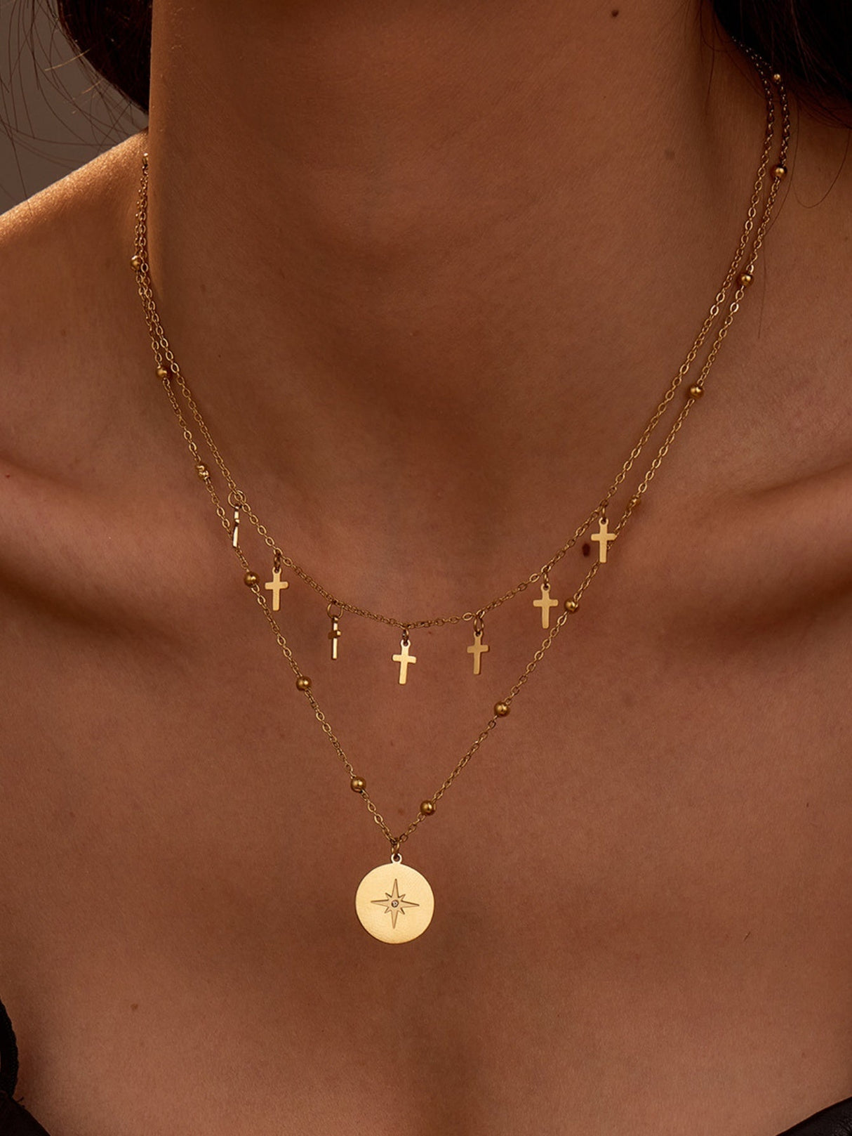 Cross Round Pendant Necklace