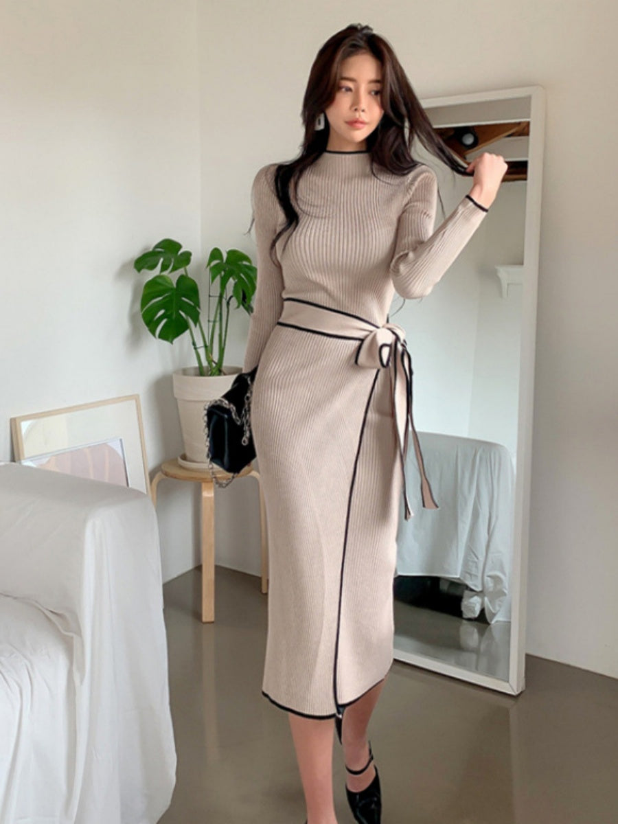 Autumn/Winter Retro Niche High-Neck Slim Fit Elegant Color Block Mid-Length Tie-Waist Knit Dress