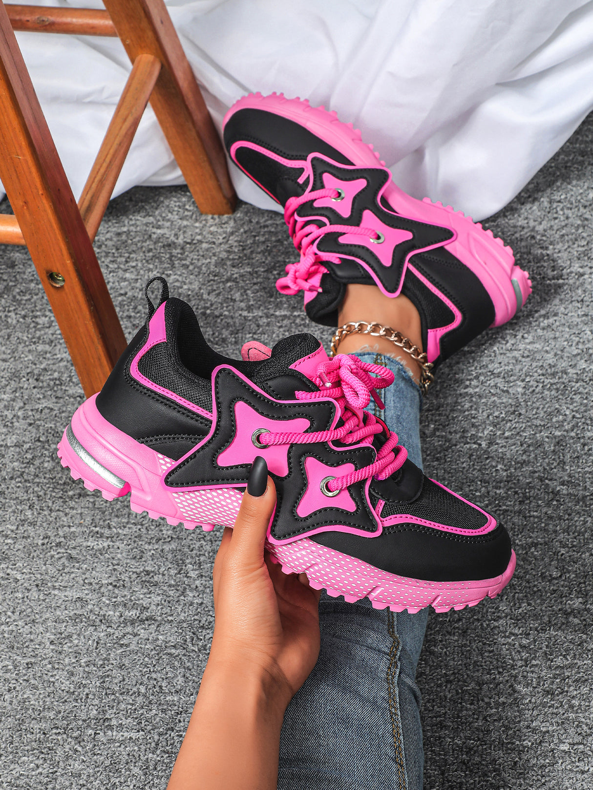 Star-shaped Decorative Women's Casual Sneakers