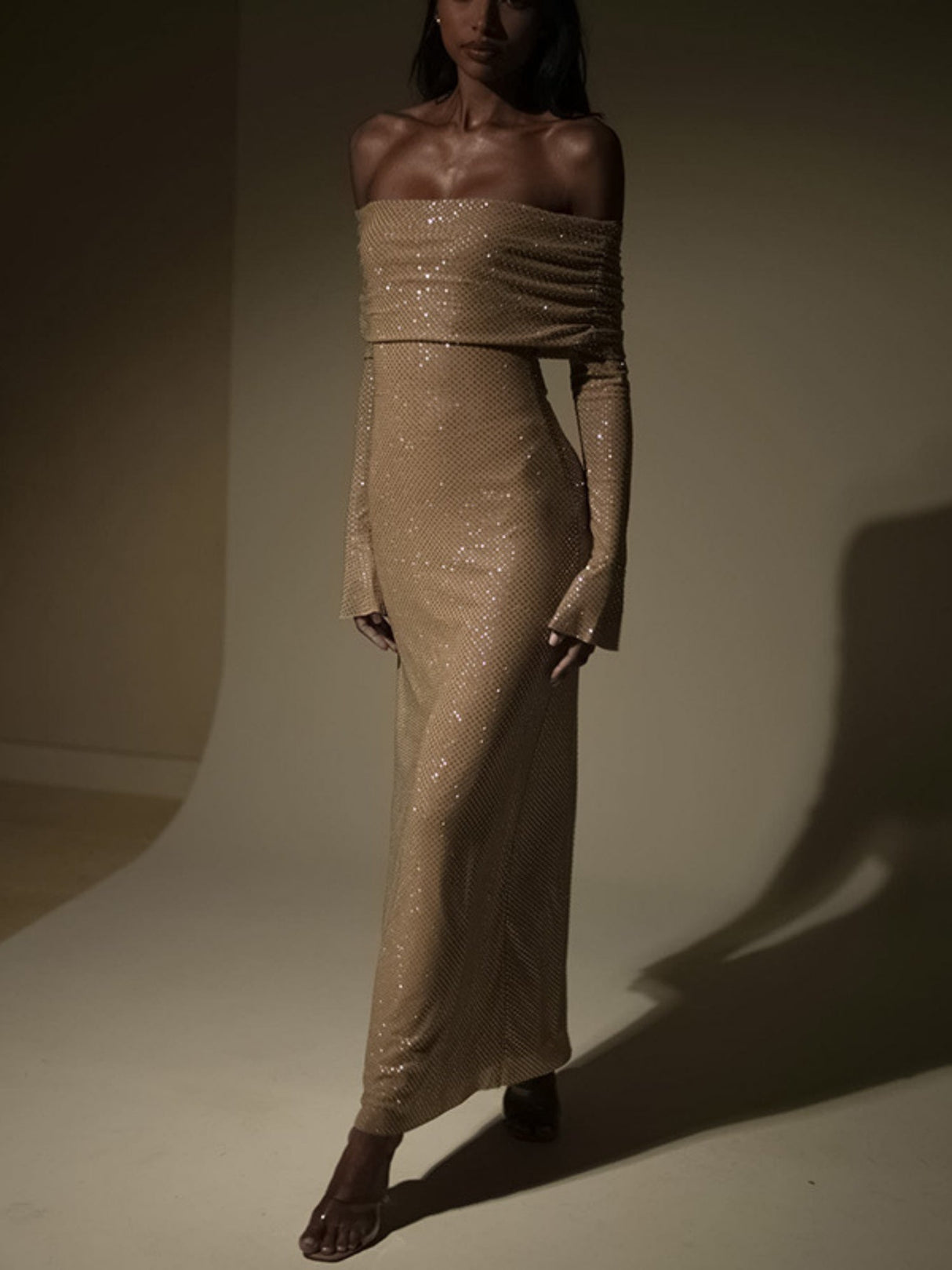 Paillettenbesetztes Bodycon-Kleid, schulterfreies Maxikleid