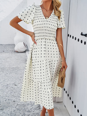 Polka Dots V-neck Tucking And Waist-cinching Short Sleeves Maxi Dresses